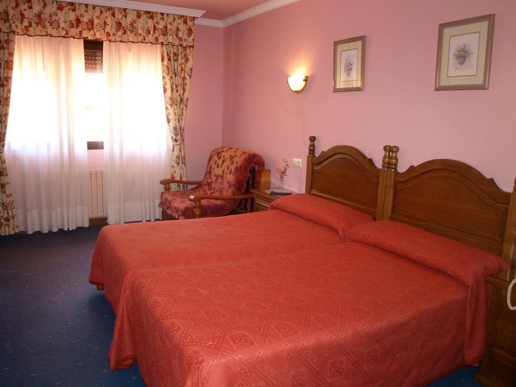 Hotel La Molinuca Alles Extérieur photo